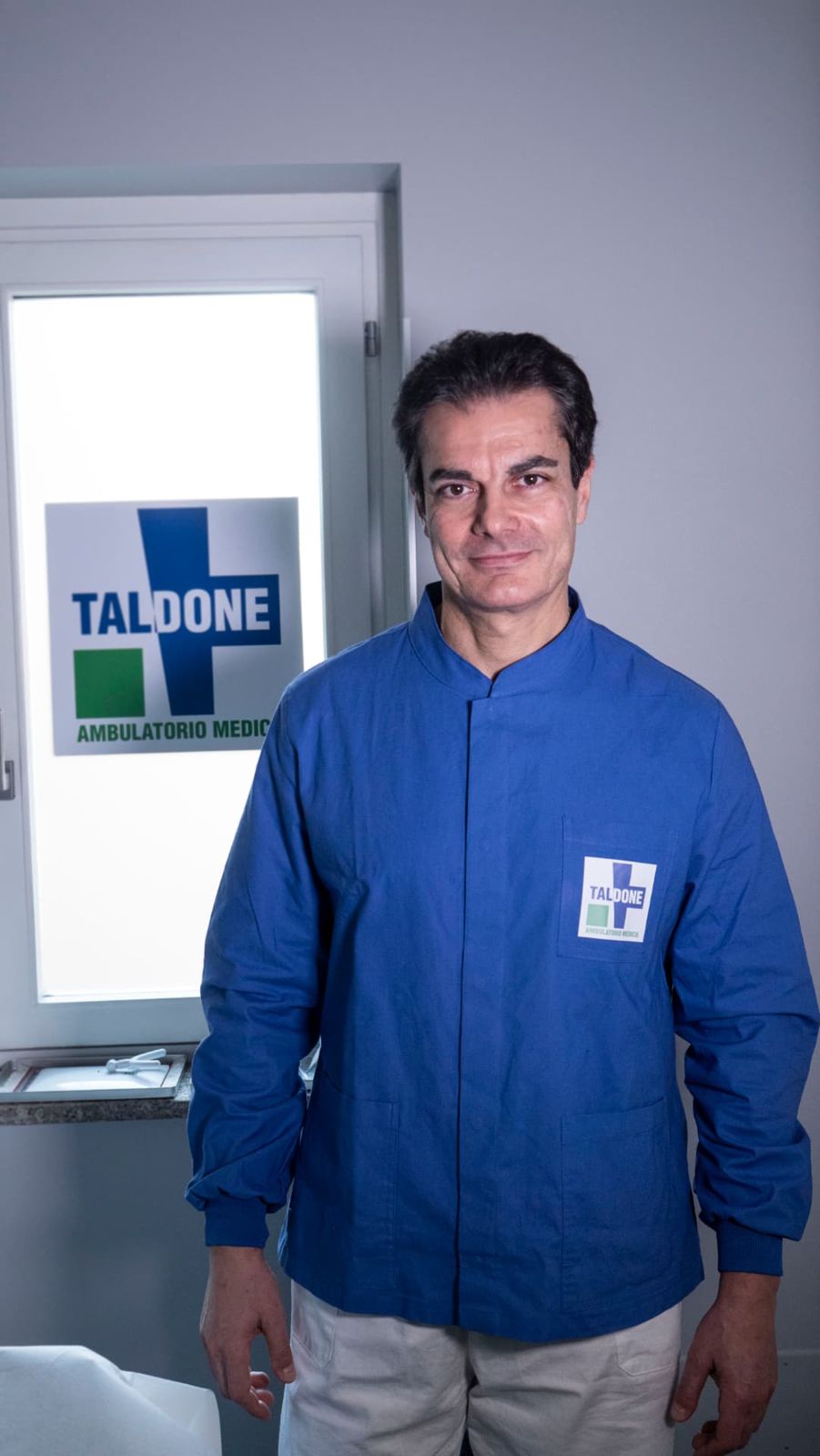 Il Dott. Giuseppe Taldone in camice